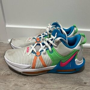 Nike LeBron witness 7 size 11 men’s
